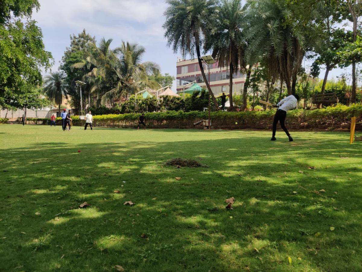 The Garden Asia Resort Bengalúr Exteriér fotografie